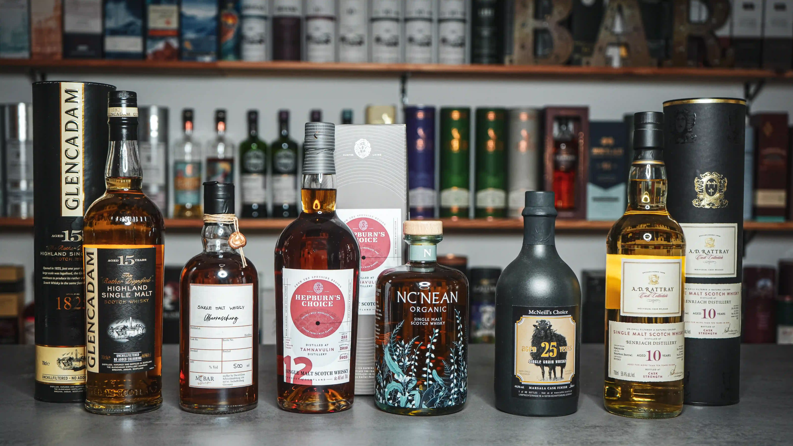 Bilder der Whiskys des Whisky Tastings von David Gran am 29.09.2023.
