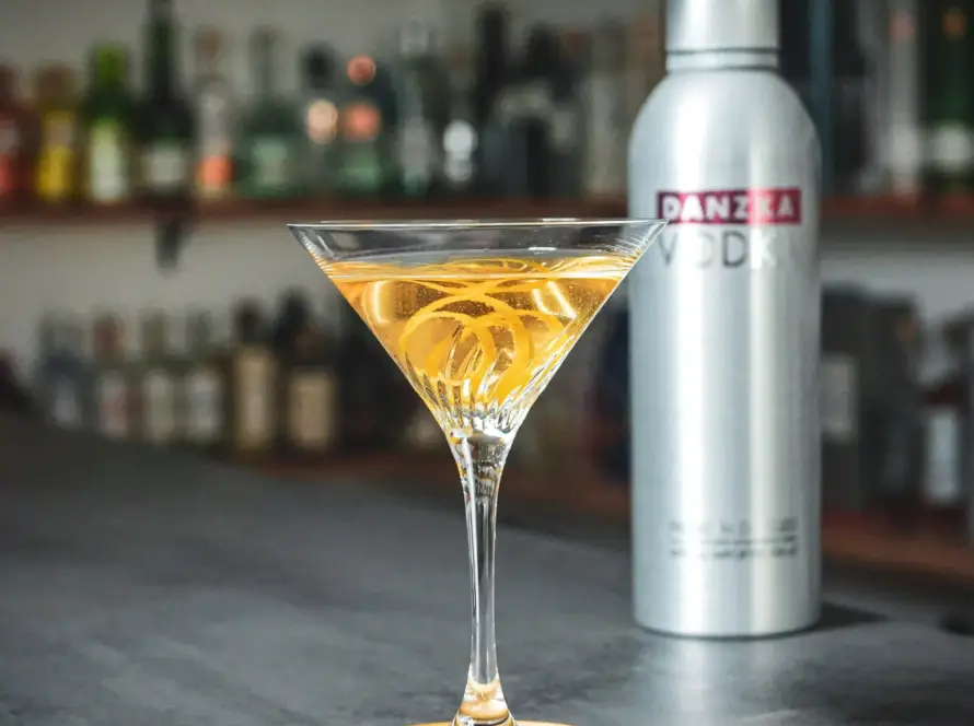 Ein Bild des Clubland Cocktails nach einem Rezept von David Gran