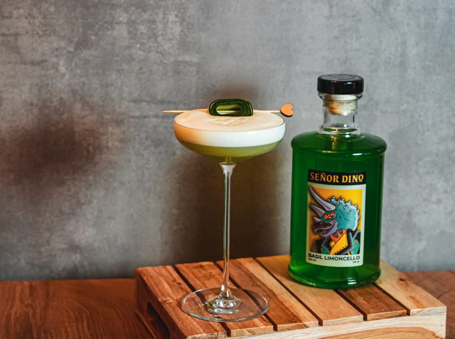 Ein Bild des Lemon Leaf Cocktails.