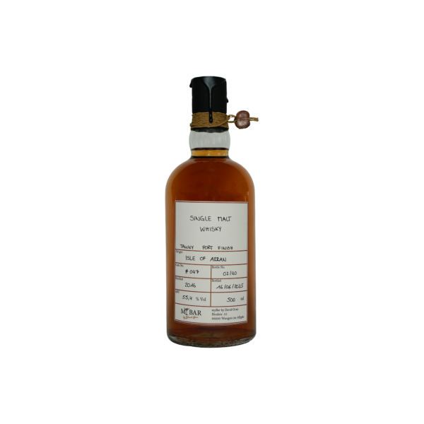 Ein Bild des Ilse of Arran Single Malt Whiskysais einem Tawny Portwein Fass.