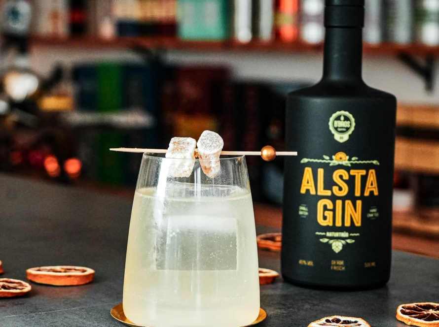 Ein Bild des "Fresh Alsta" Cocktails nach einem Rezept von David Gran.